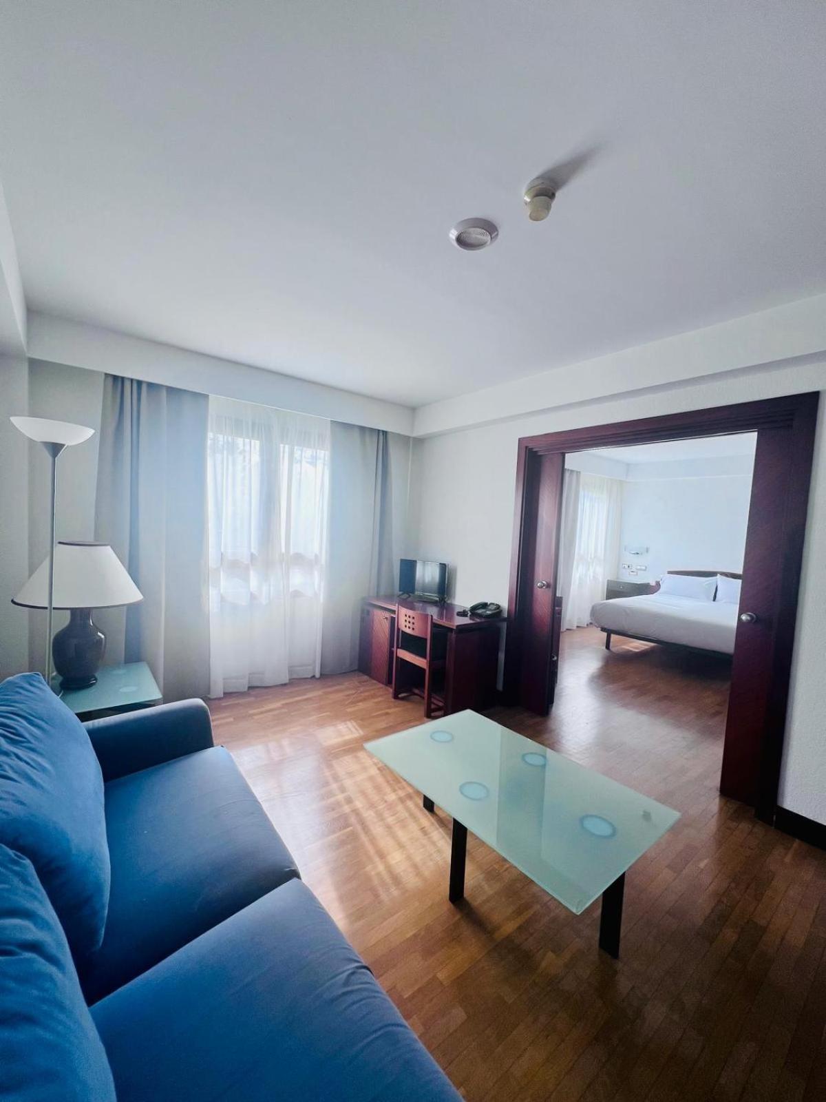 Hotel Itc Ciudad De Haro Buitenkant foto