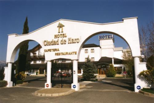 Hotel Itc Ciudad De Haro Buitenkant foto